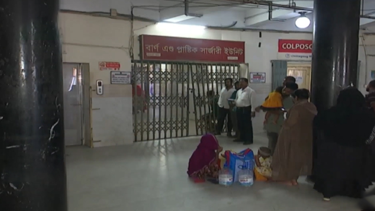 রান্নাঘরে ‘গ্যাস বিস্ফোরণ’, দগ্ধ ৯ জনের সবাই সংকটাপন্ন