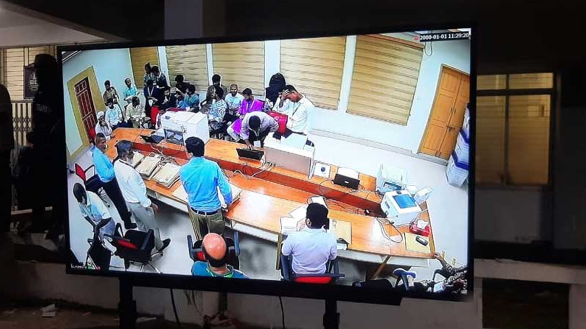 চাকসুতে ৩ হলের ফলে ভিপি পদে এগিয়ে ছাত্রদল, জিএস পদে শিবির