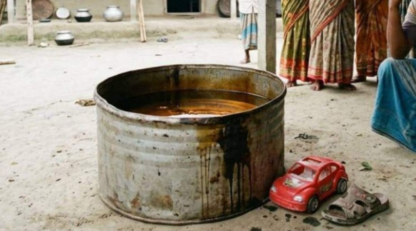 বাবার মজুত করা ডিজেলে ডুবে শিশুর মৃত্যু