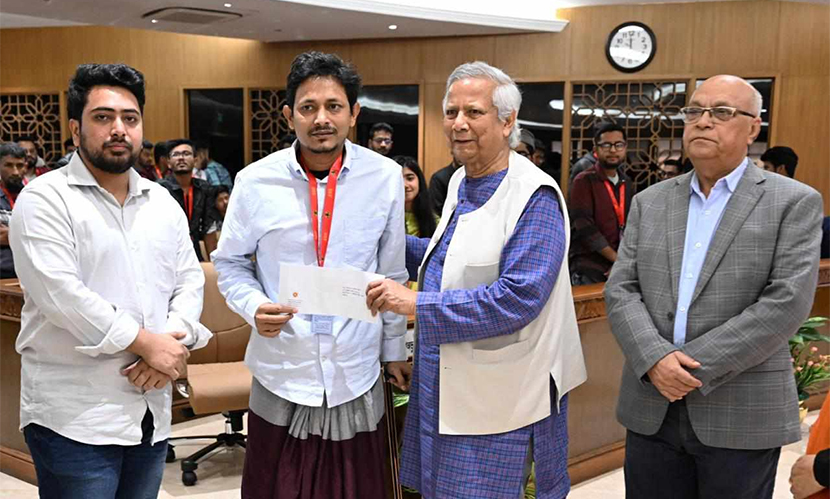 ‘আমরা অবিচারে নামলে তাদের সঙ্গে তফাতটা থাকল কোথায়’