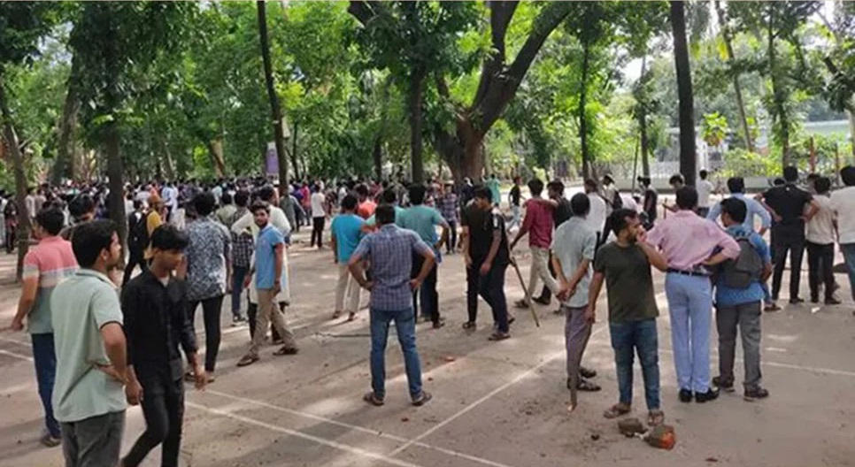 থমথমে ঢাবি ক্যাম্পাস