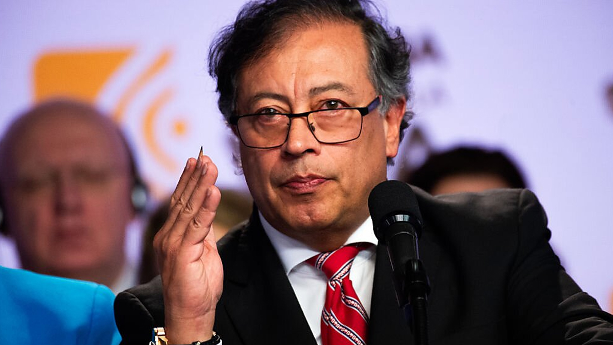 ট্রাম্পকে কলম্বিয়ার প্রেসিডেন্টের চ্যালেঞ্জ— আসুন, আমাকে ধরে নিয়ে যান