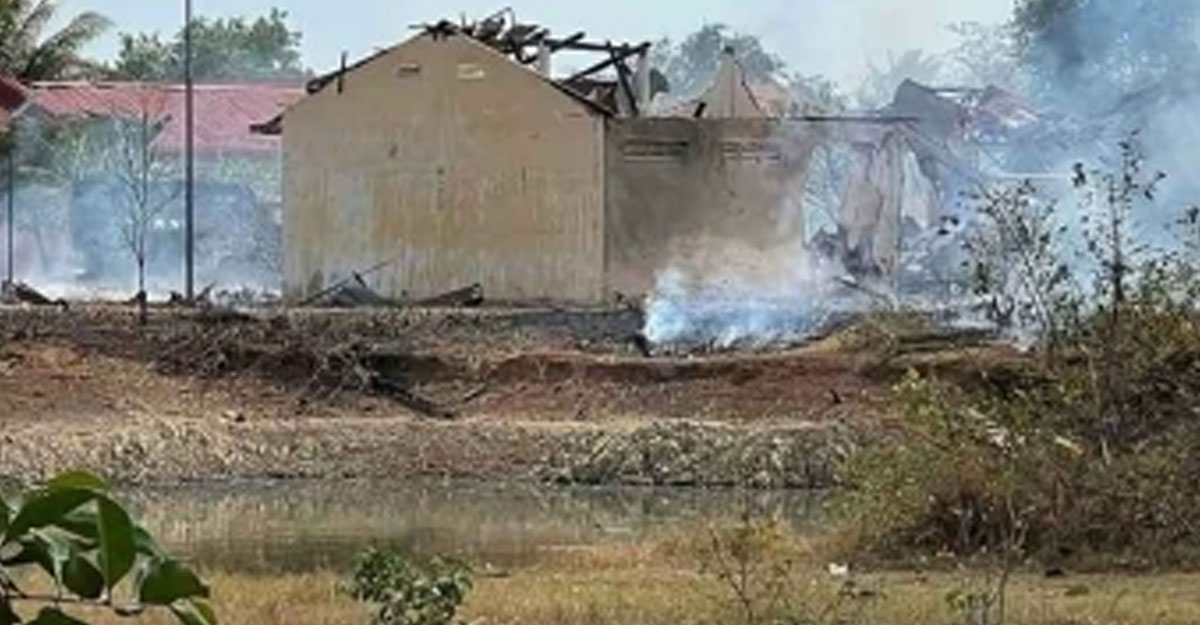 কম্বোডিয়ায় সেনাঘাঁটিতে বিস্ফোরণ, নিহত ২০