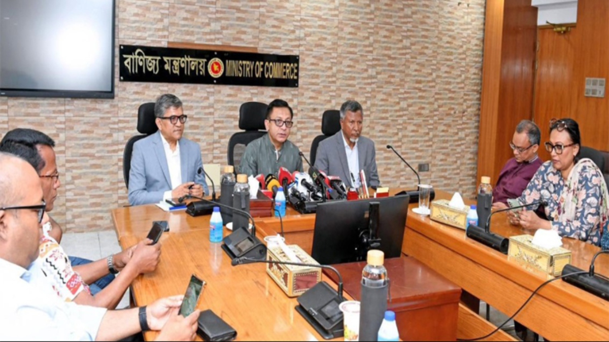 বাজারে চালের দাম ও সরবরাহ পরিস্থিতি ‘যথেষ্ট স্থিতিশীল’: বাণিজ্যমন্ত্রী