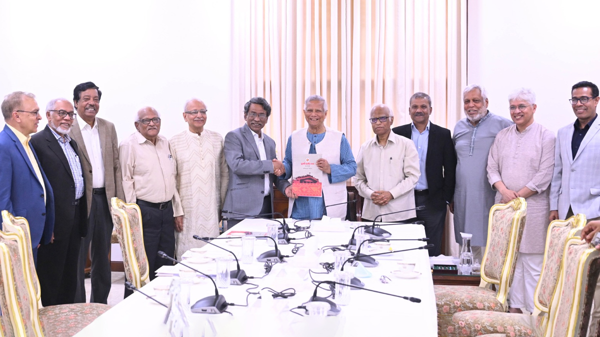 আদেশের পর গণভোটে আইনি ভিত্তি— জুলাই সনদ বাস্তবায়নের সুপারিশ জমা