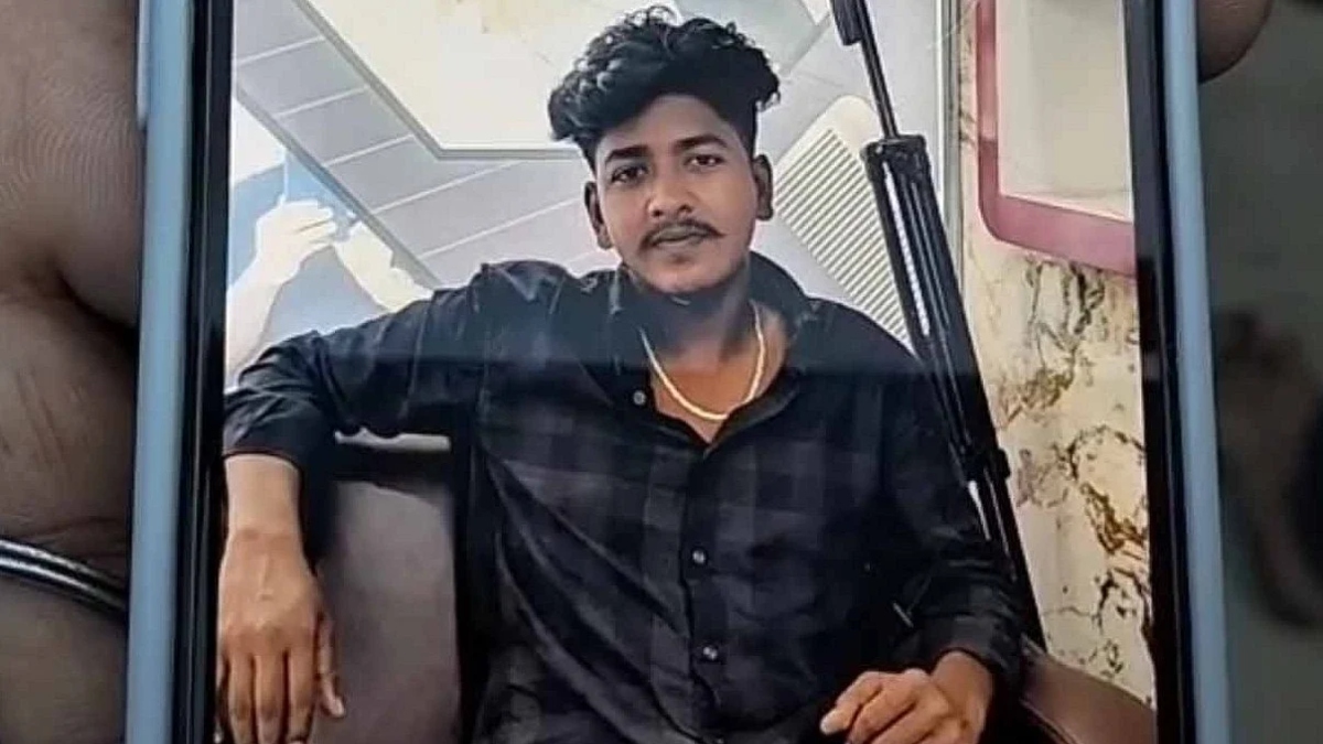 পুলিশ পরিচয়ে বাড়িতে ঢুকে ধাওয়া-গুলি, প্রাণ গেল কলেজছাত্রের