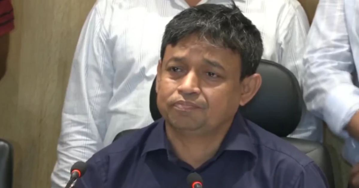 ডিবি পুলিশের সাবেক প্রধান হারুনসহ পুলিশের ১৮ কর্মকর্তা বরখাস্ত