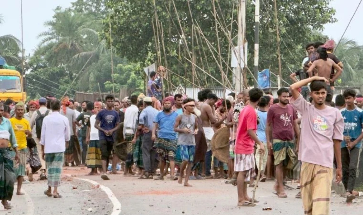১০ গ্রামের লড়াইয়ে রণক্ষেত্র ভাঙ্গা, পুলিশসহ আহত অর্ধশতাধিক