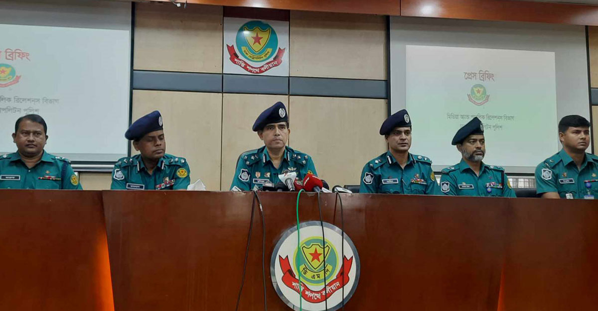 ঈদযাত্রা স্বস্তিদায়ক করতে সর্বোচ্চ চেষ্টা করবে ডিএমপি