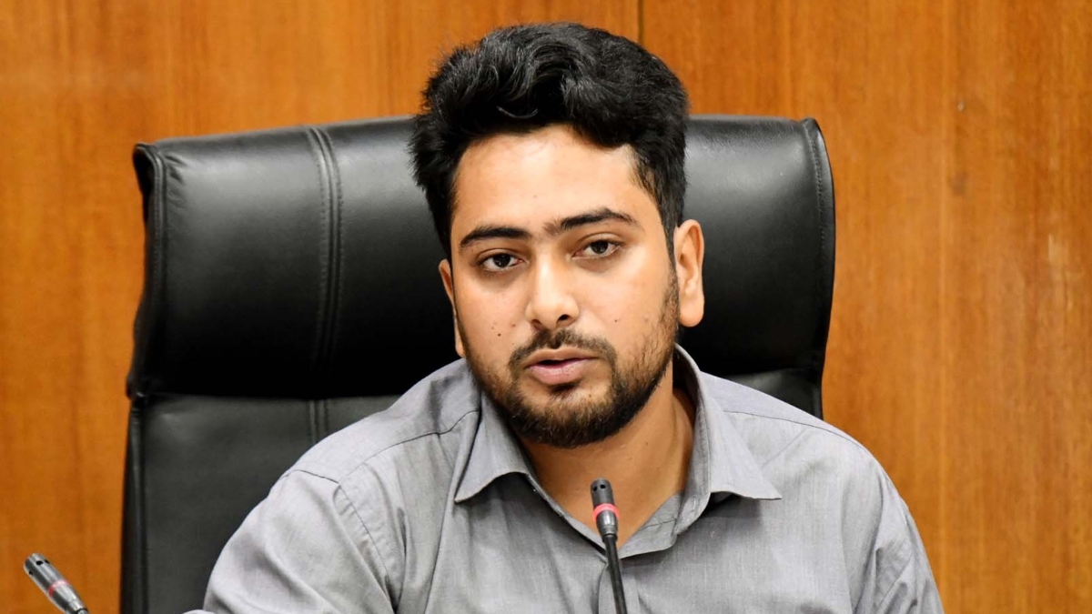 জুলাই সনদ ও সংস্কার নিয়ে সরকার টালবাহানা করছে: নাহিদ ইসলাম