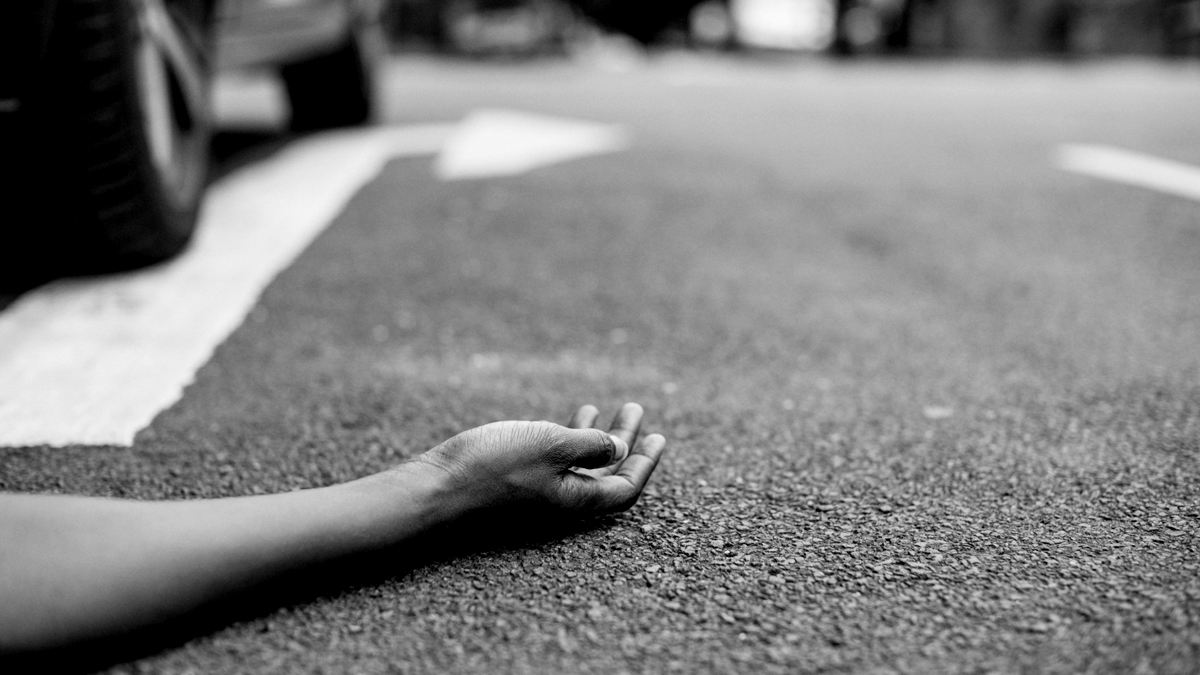 চোর সন্দেহে বাসা থেকে তুলে নিয়ে নির্যাতন, কিশোরের মৃত্যু