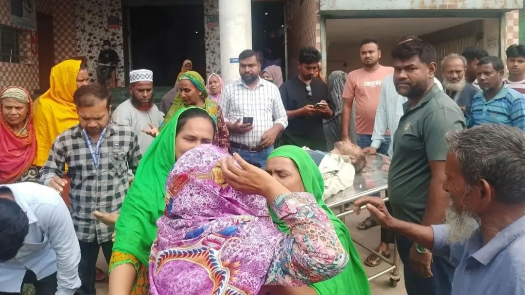 ফুয়েল কার্ড নিতে এসে ব্যবসায়ীর মৃত্যু