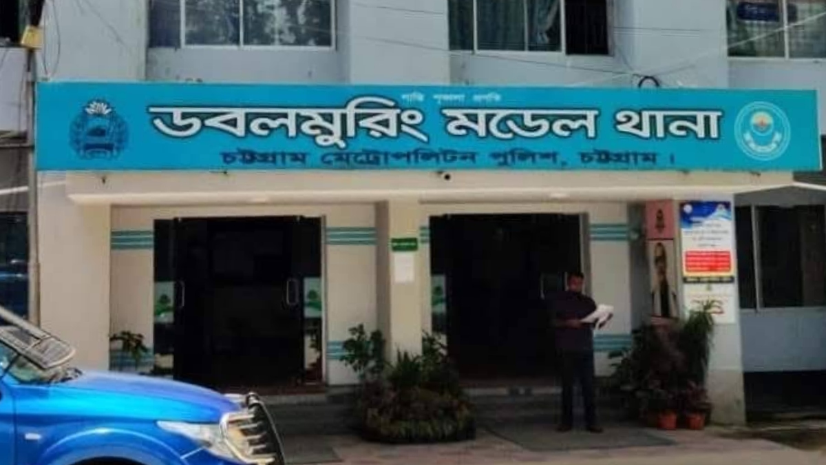 ১৫ আগস্ট ঘিরে আয়োজন, চট্টগ্রামে ১৫ আইনজীবী গ্রেপ্তার