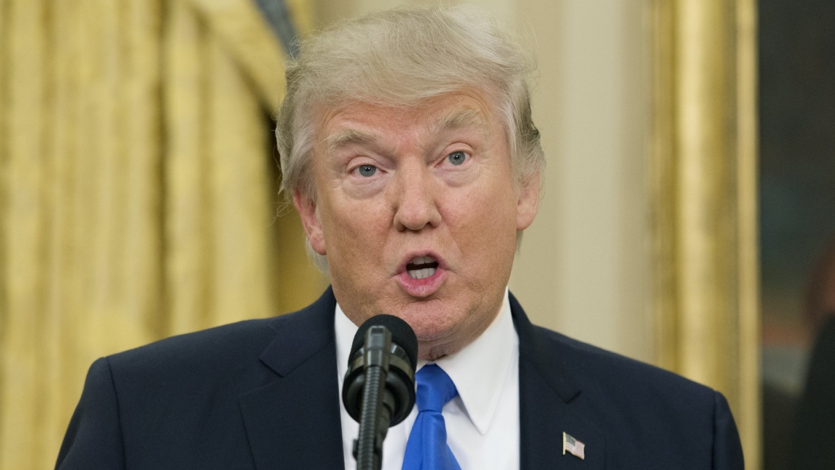 হরমুজ প্রণালি ৪৮ ঘণ্টার মধ্যে খুলে না দিলে ইরানকে ‘ধ্বংস’ করা হবে: ট্রাম্প