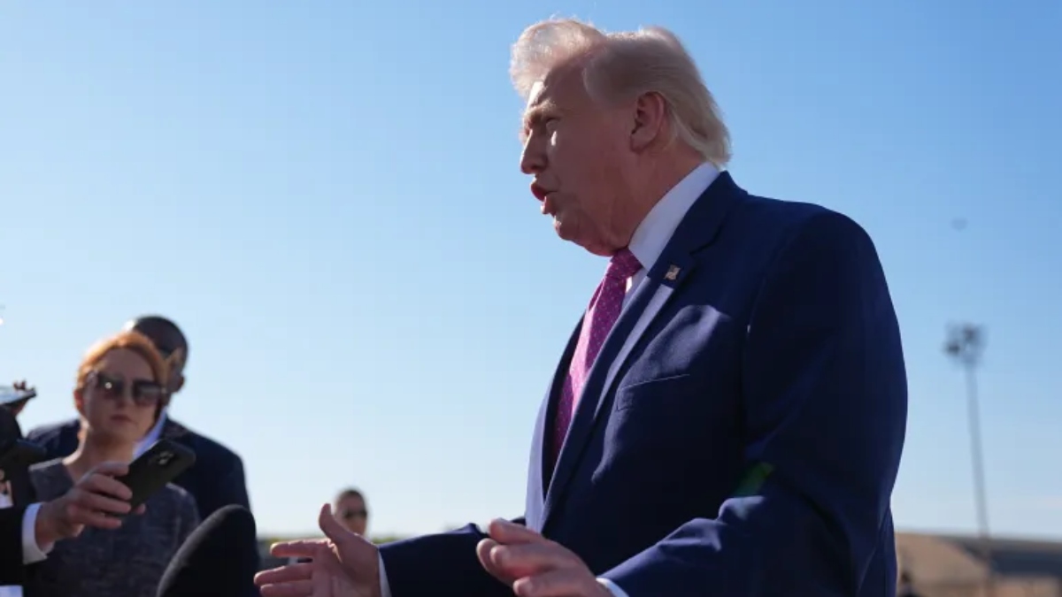 শিগগিরই হরমুজ প্রণালি খুলবে, যুক্তরাষ্ট্র-ইরান বৈঠকের আগেই আশাবাদ ট্রাম্পের