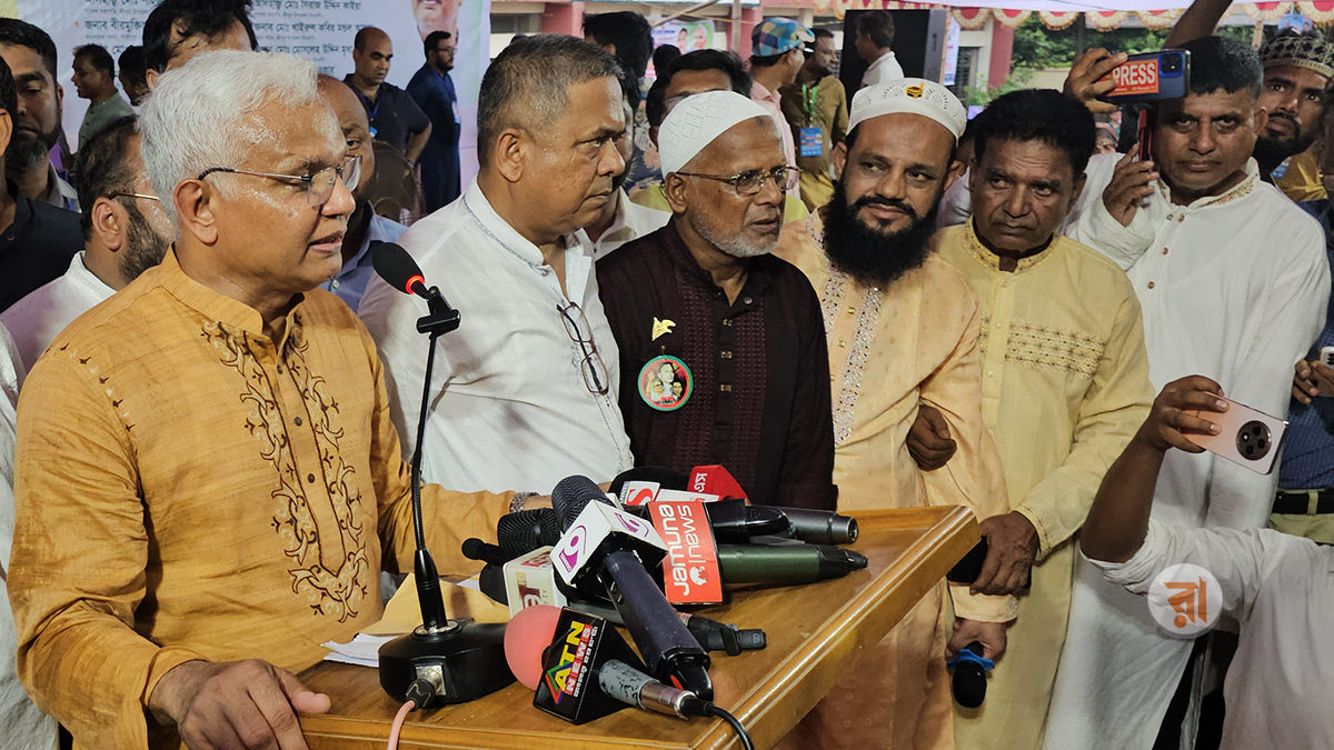 ‘আগামীর যুদ্ধে জয়ী হতে জনগণকে ঐক্যবদ্ধ করতে হবে’