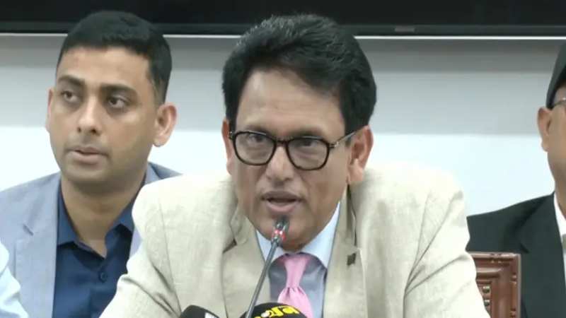 প্রশ্নফাঁসে জড়িতদের বিরুদ্ধে কঠোর আইনি ব্যবস্থা নেওয়া হবে: শিক্ষামন্ত্রী