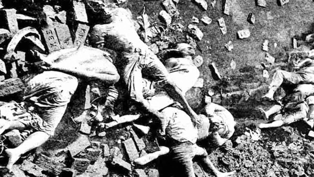 ইতিহাসের জঘন্যতম কালরাত ও জাতীয় গণহত্যা দিবস আজ