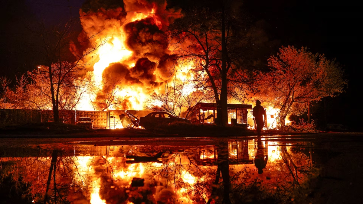 ৭ শতাধিক ড্রোন-ক্ষেপণাস্ত্র— ভয়াবহ রুশ হামলায় ইউক্রেনে নিহত ১৮