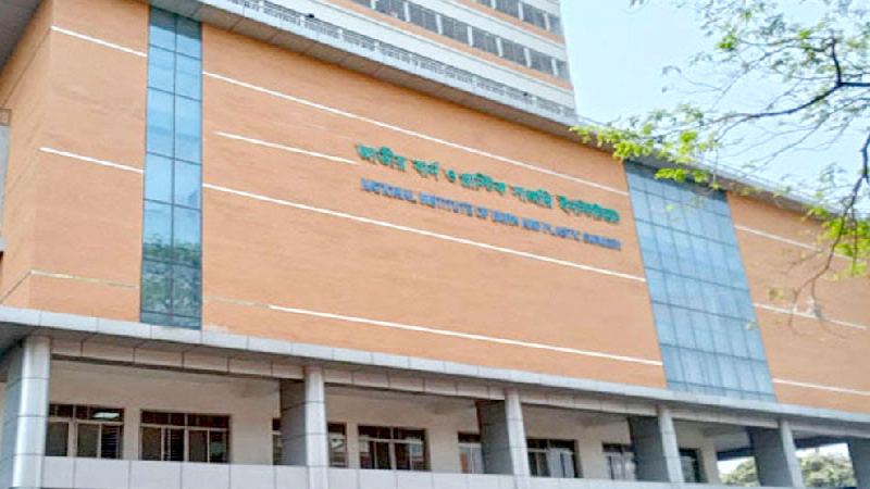 কুমিল্লায় গ্যাস সিলিন্ডার লিকেজ থেকে বিস্ফোরণ, শিশুসহ দগ্ধ 8