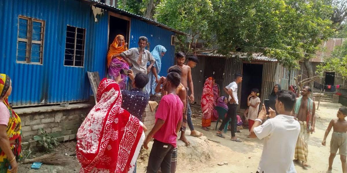 স্বামীর দেওয়া আগুনে প্রাণ গেল স্ত্রীর