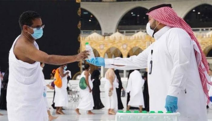 হাজিদের দেওয়া হবে জমজম পানির ৪ কোটি বোতল