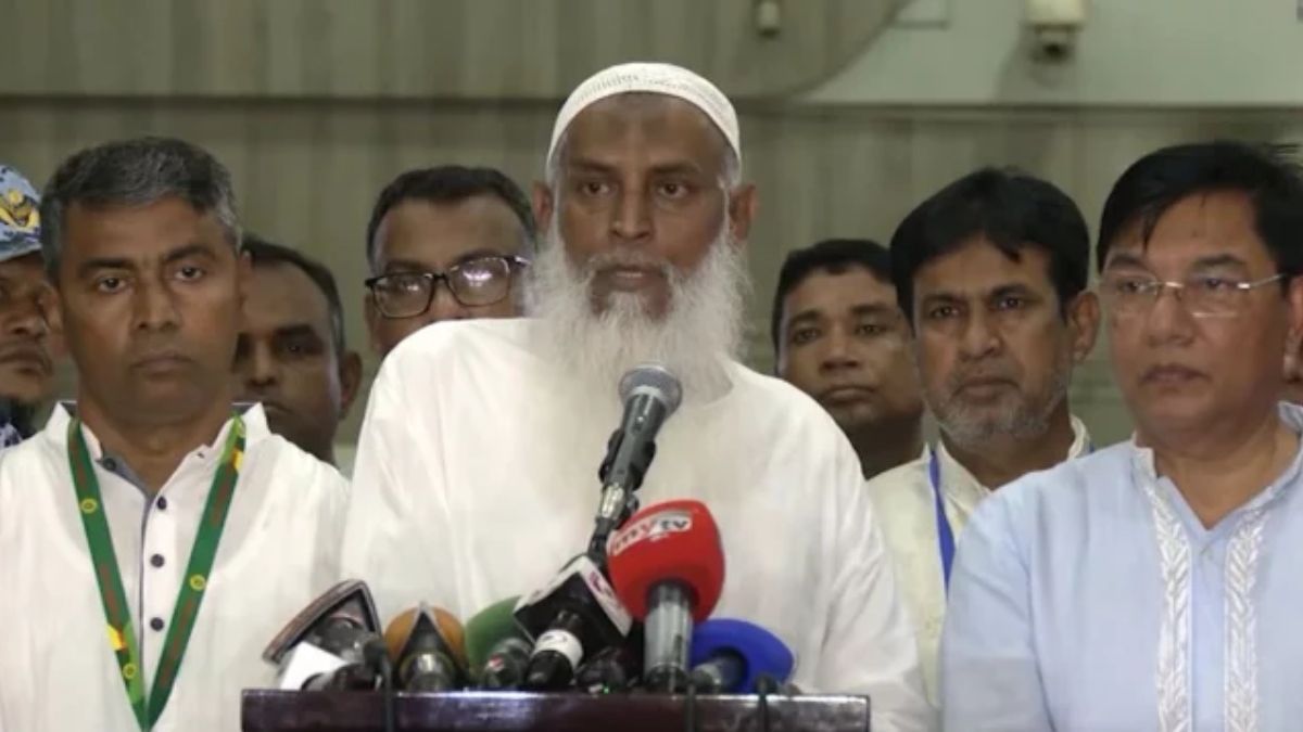 মন্ত্রী হিসেবে নয়, হাজিদের কামলা হিসেবে যাচ্ছি: ধর্মমন্ত্রী