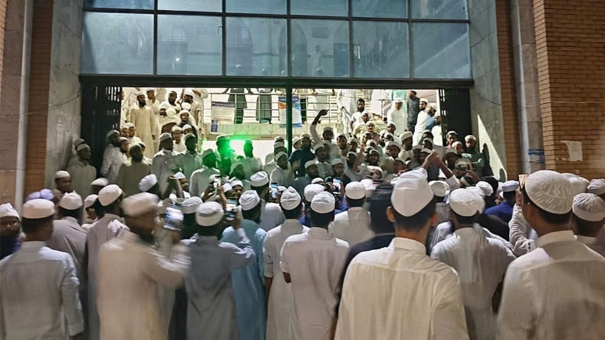 হাসনাতের দুঃখ প্রকাশ, তবু এনসিপির কর্মসূচি ঠেকানোর ঘোষণা কওমি ছাত্রদের