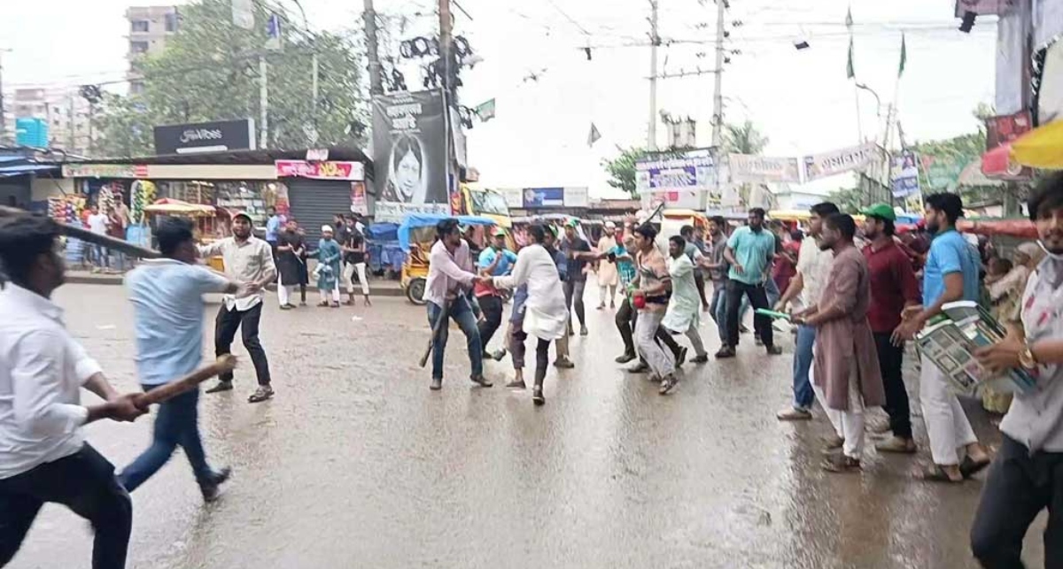 নারায়ণগঞ্জে ছাত্রদল-শিবির সংঘর্ষ, আহত ৮