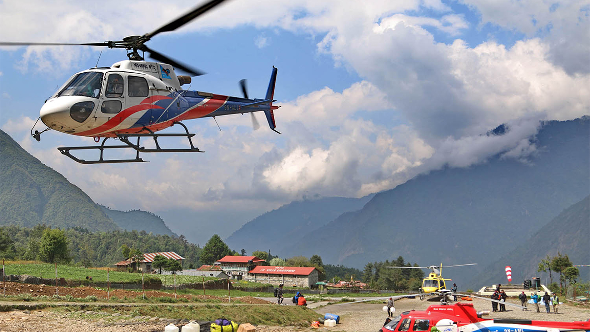 এভারেস্টে কেলেঙ্কারি: বিমার টাকা হাতিয়ে নিতে পর্যটকদের ‘বিষ’ প্রয়োগ!