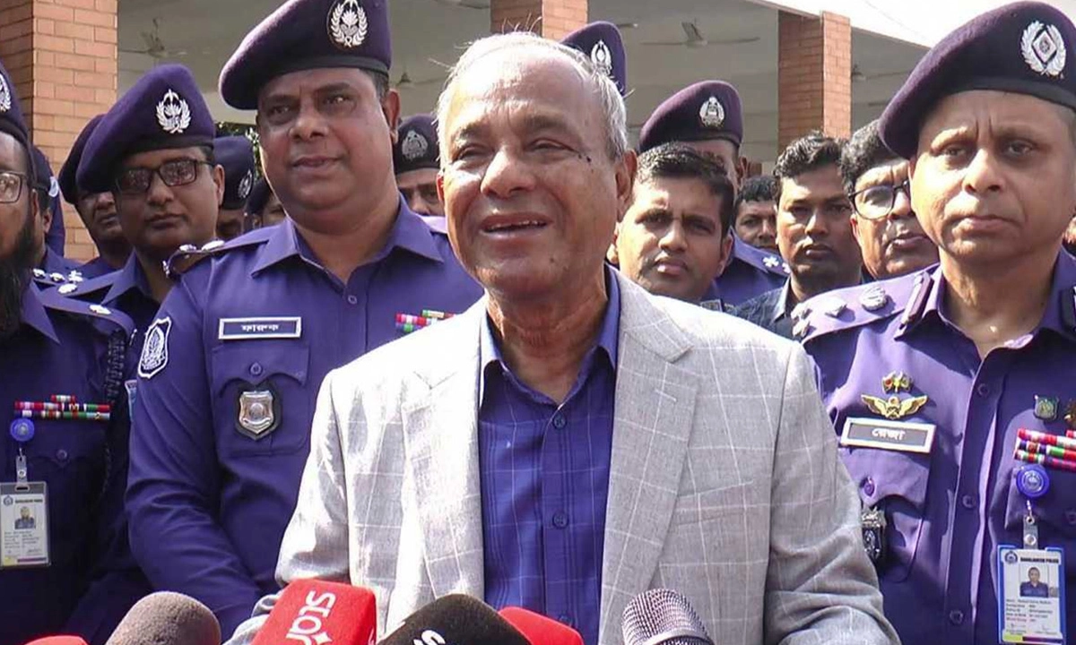 সন্ত্রাস দমনে যৌথ অভিযান পরিচালনা করা হবে : স্বরাষ্ট্র উপদেষ্টা