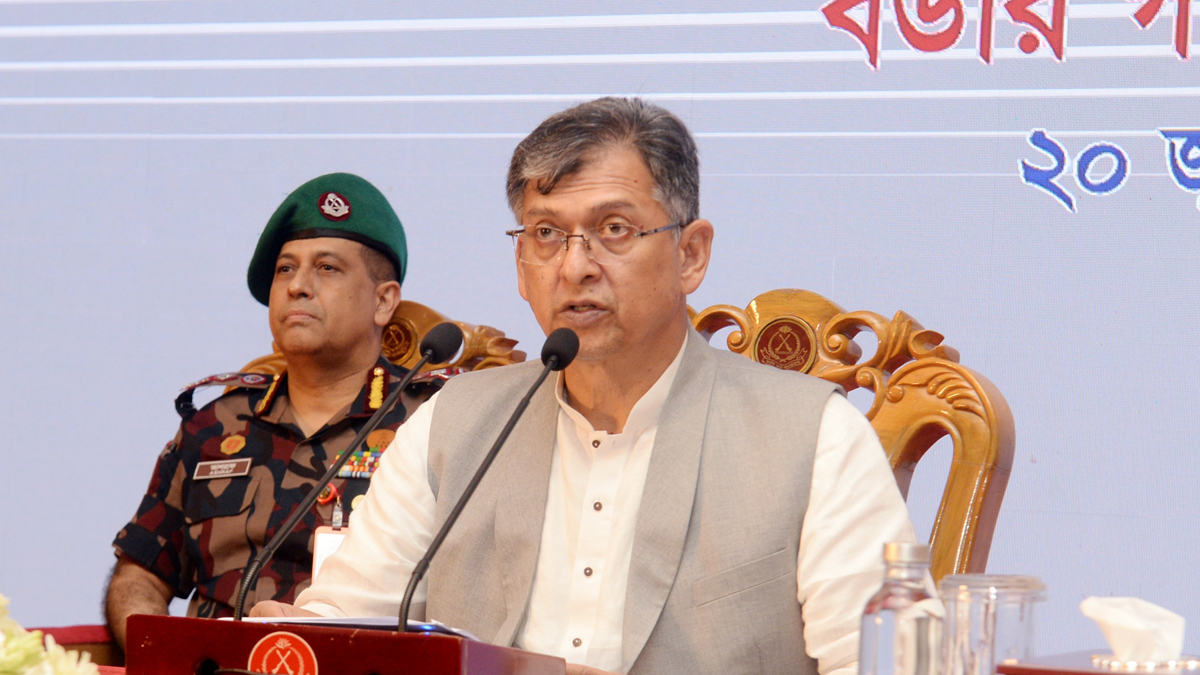 মোজাফফরের বিচার হবে সেনা আইনে: স্বরাষ্ট্রমন্ত্রী