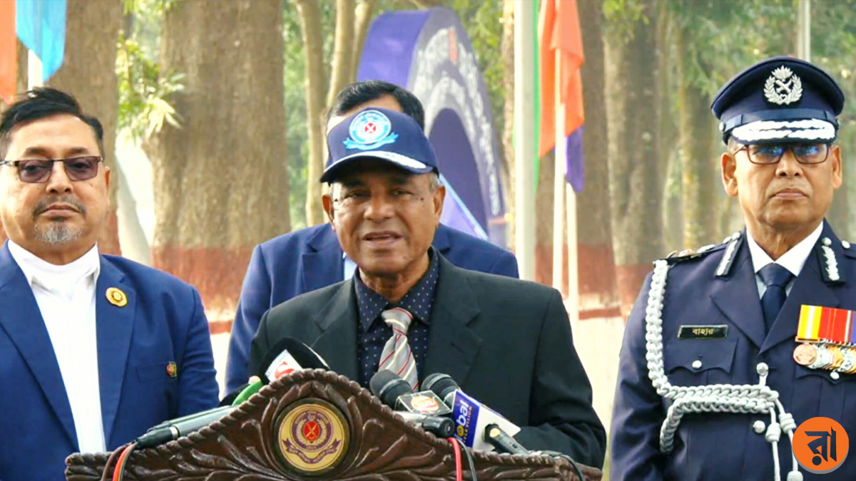 দেশে জঙ্গিবাদ নেই, দেশের বাইরে ফ্যাসিস্ট জঙ্গি রয়েছে: স্বরাষ্ট্র উপদেষ্টা