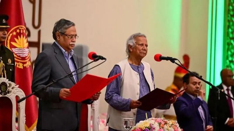 ড. ইউনূসের অন্তর্বর্তী সরকার কতটা সফল আর কতটা ব্যর্থ