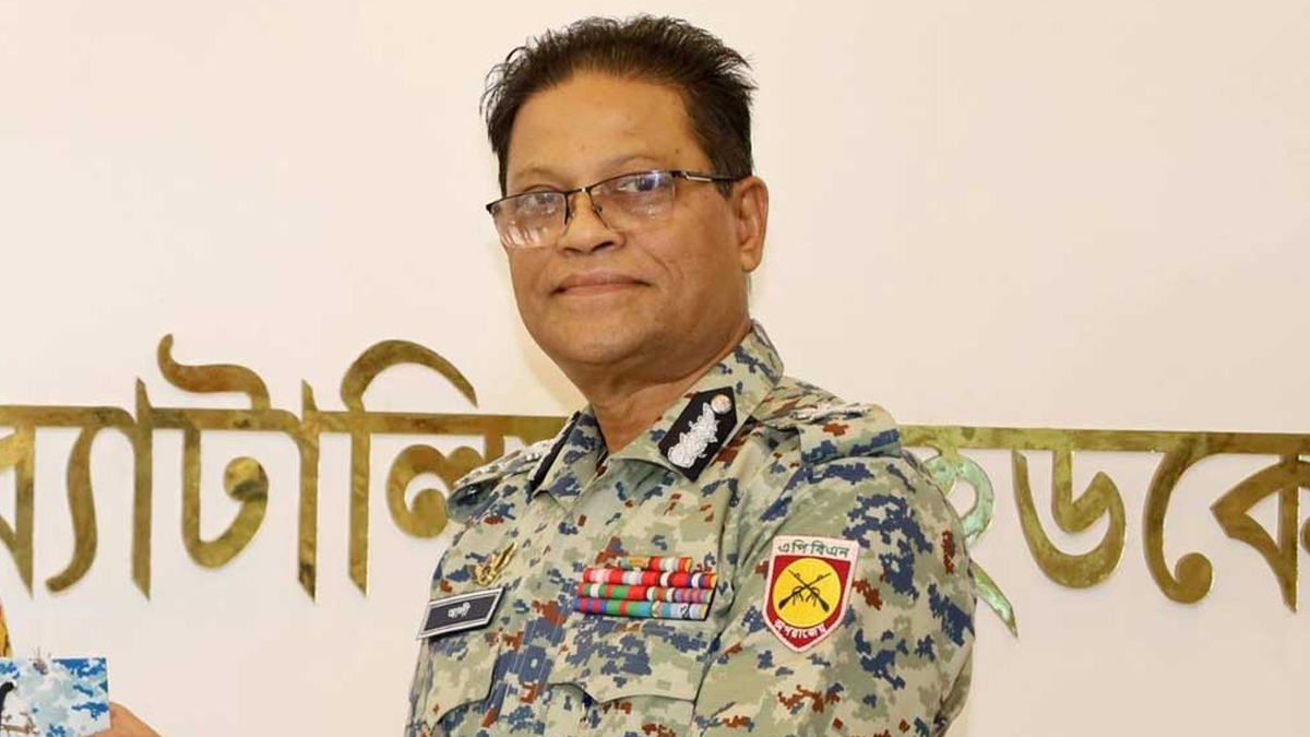 পুলিশের নতুন আইজি আলী হোসেন ফকির