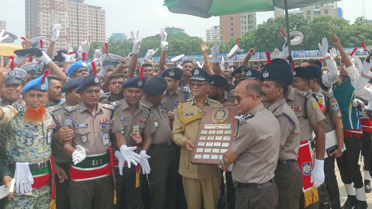 পুলিশ সদস্যদের মাদক সম্পৃক্ততার প্রমাণ পেলে ছাড় নয়: আইজিপি