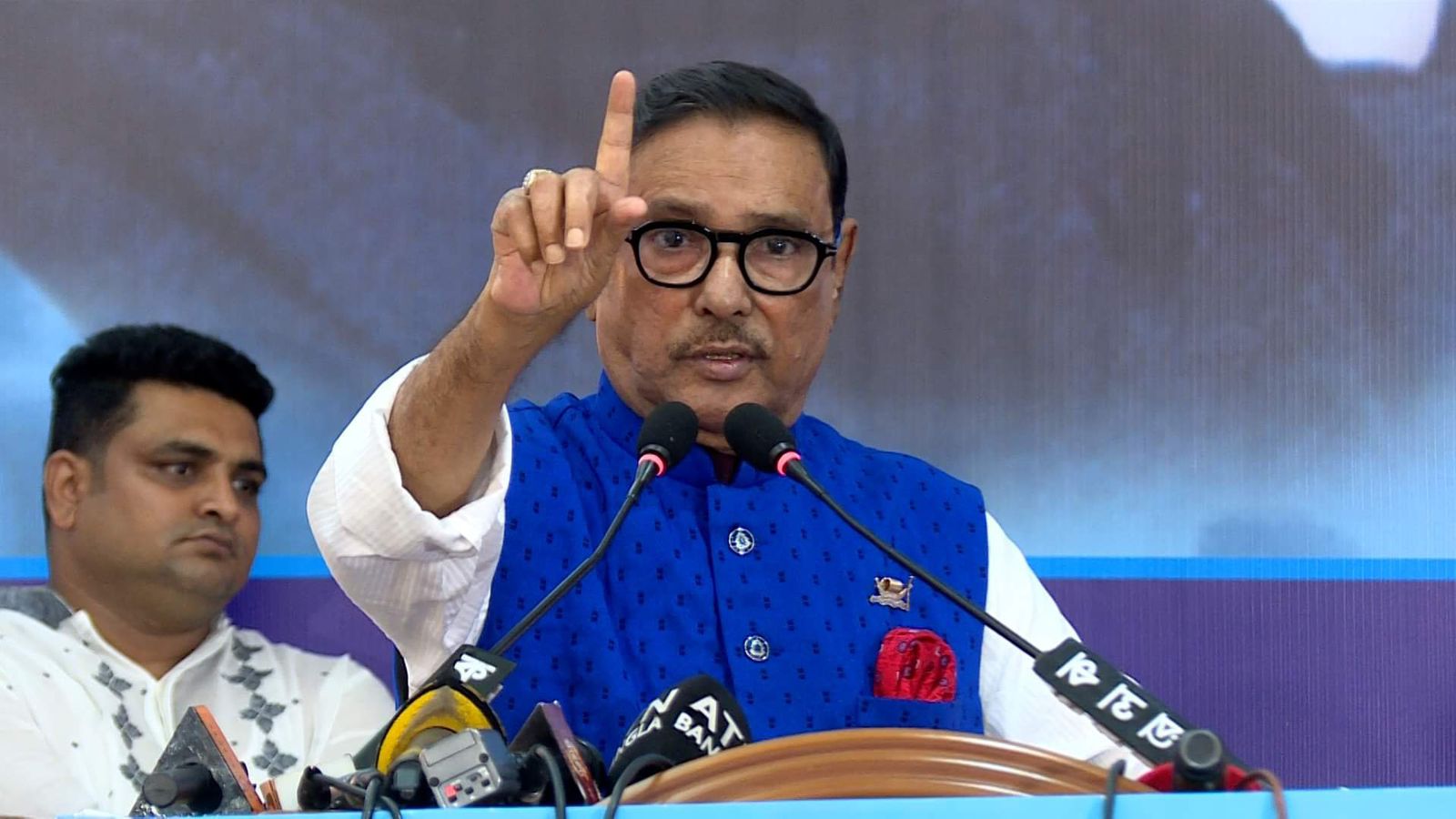 যত ষড়যন্ত্র হোক, আমরা সংবিধানের বাইরে যাবো না : কাদের