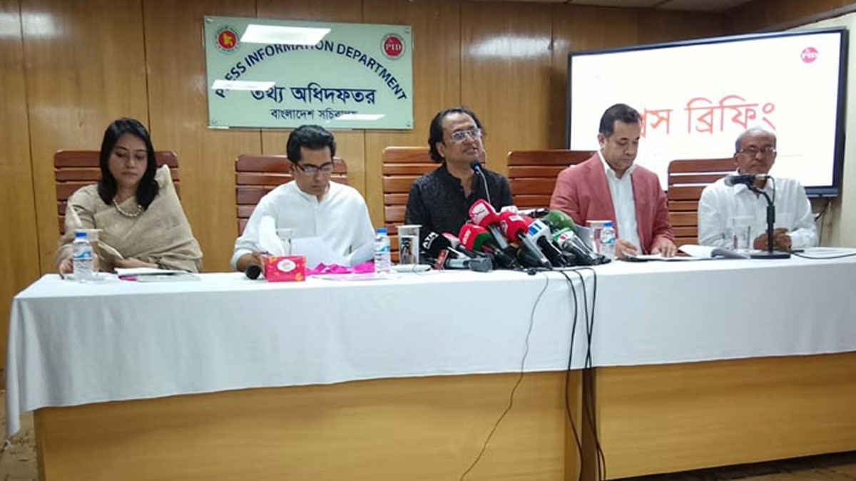 চীনের তৈরি যুদ্ধবিমান কিনবে সরকার: তথ্য উপদেষ্টা