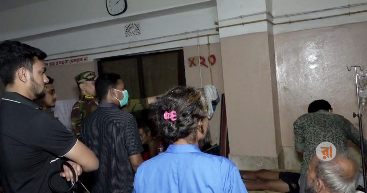 শেখ মুজিবের পোস্টার লাগাতে গিয়ে গণপিটুনিতে ছাত্রলীগের ৪ নেতাকর্মী আহত