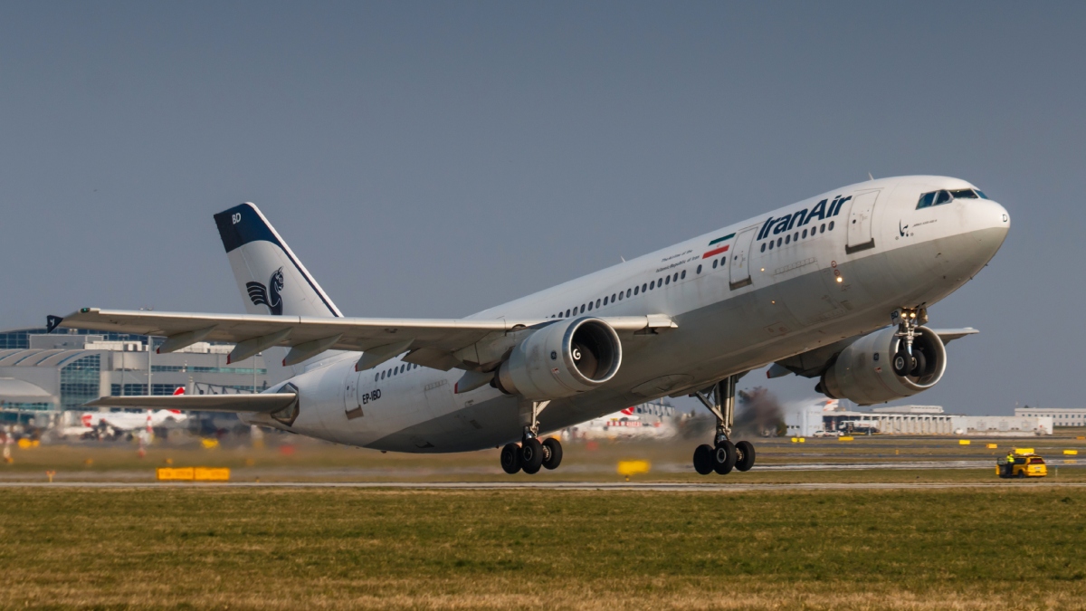 আংশিকভাবে আকাশপথ খুলল ইরান