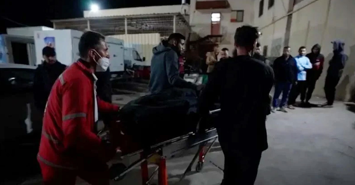 ইসরায়েলি হামলায় ৫ ত্রাণকর্মী নিহত