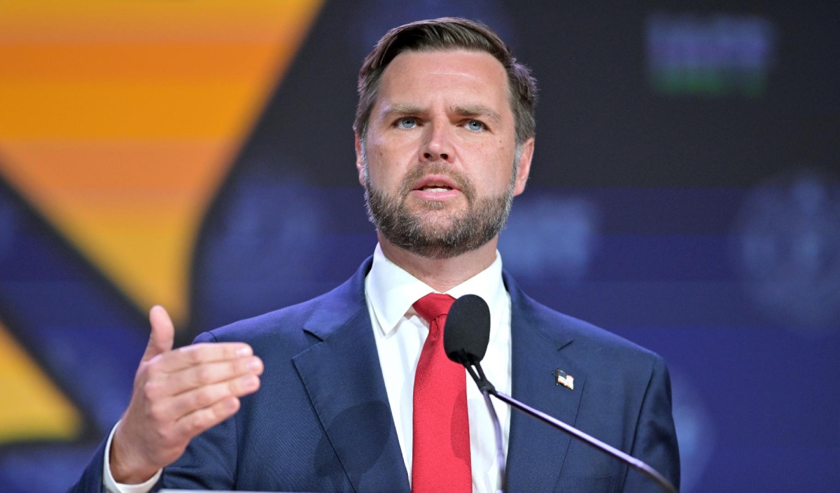 ‘ছোটখাটো’ নয়,ইরানের সঙ্গে ‘বড় সমঝোতা’ চান ট্রাম্প: ভ্যান্স