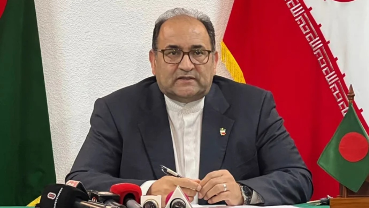 ‘লেজ কুকুরকে নাড়াচ্ছে’, মধ্যপ্রাচ্যে হামলা প্রসঙ্গে ইরানের রাষ্ট্রদূত