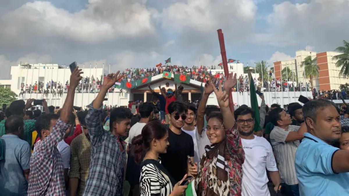 জুলাই সনদেই আগামী নির্বাচন চায় জামায়াত-এনসিপি, বাস্তবায়ন প্রশ্নে ভিন্ন অবস্থানে বিএনপি