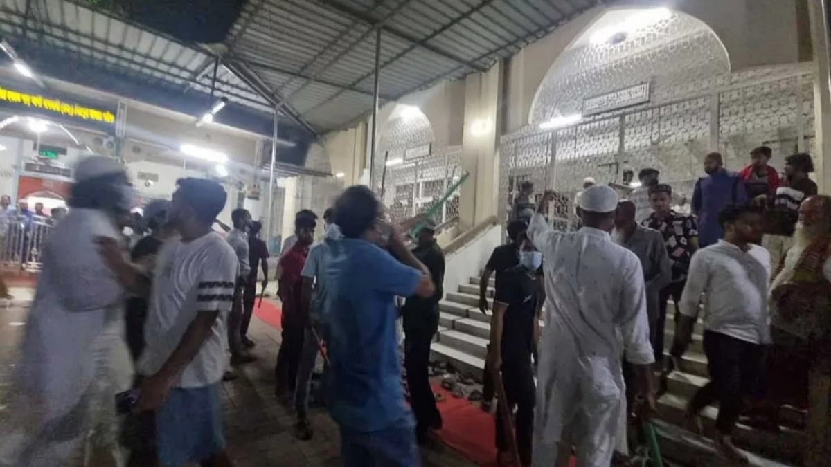 মিরপুরে শাহ আলী মাজারে হামলা, অভিযোগ অস্বীকার জামায়াতের