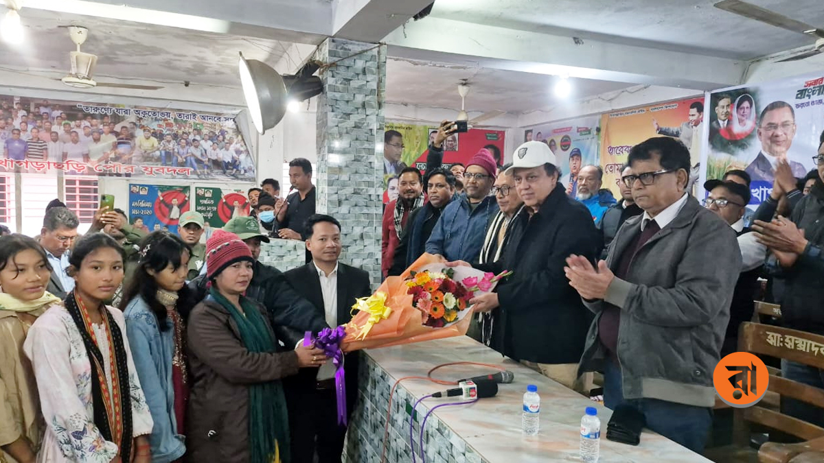 খাগড়াছড়ির ৩ শতাধিক এনসিপি নেতাকর্মী যোগ দিলেন বিএনপিতে