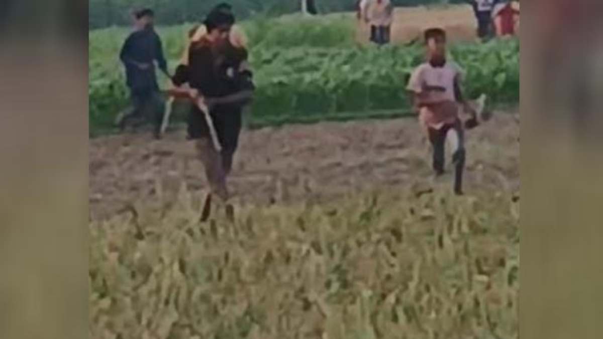 আধিপত্য বিস্তার নিয়ে দুপক্ষের সংঘর্ষ, গুলিবিদ্ধ ৪