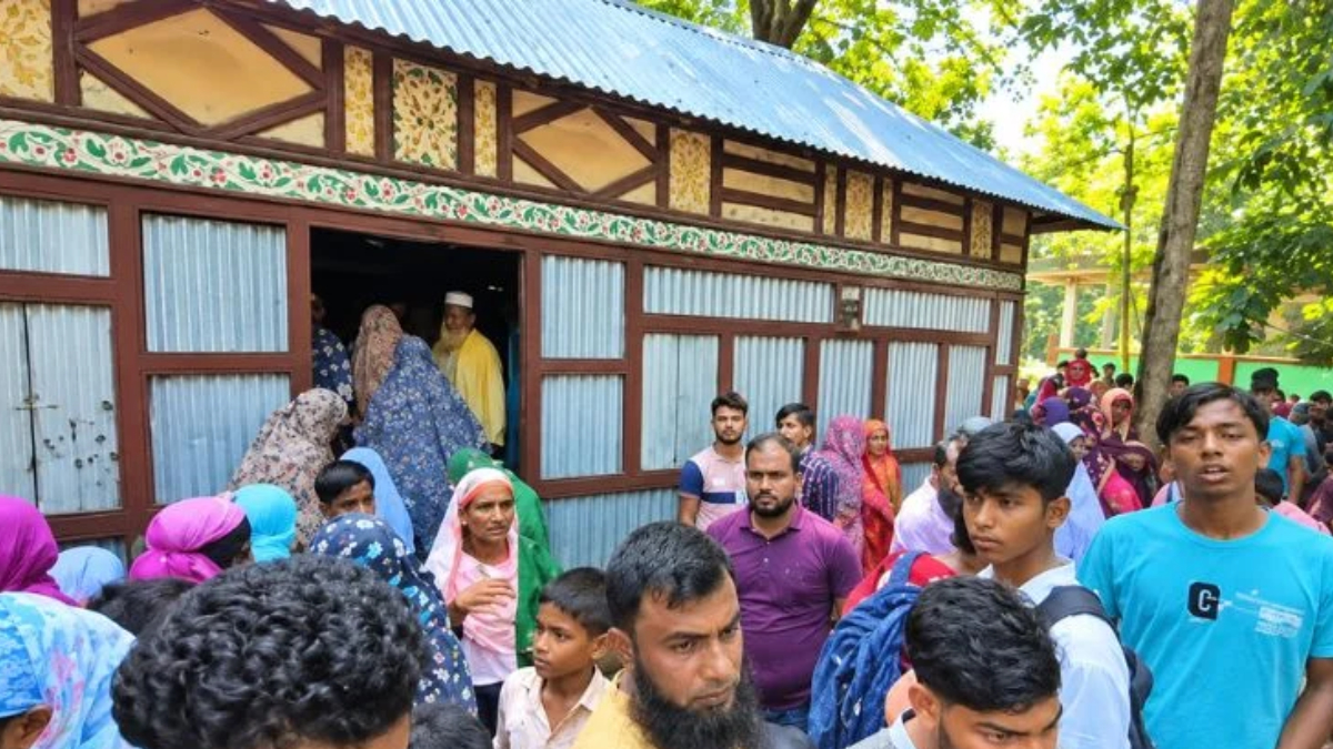কুমিল্লায় মা ও ভাতিজিকে হত্যার অভিযোগে তরুণ আটক
