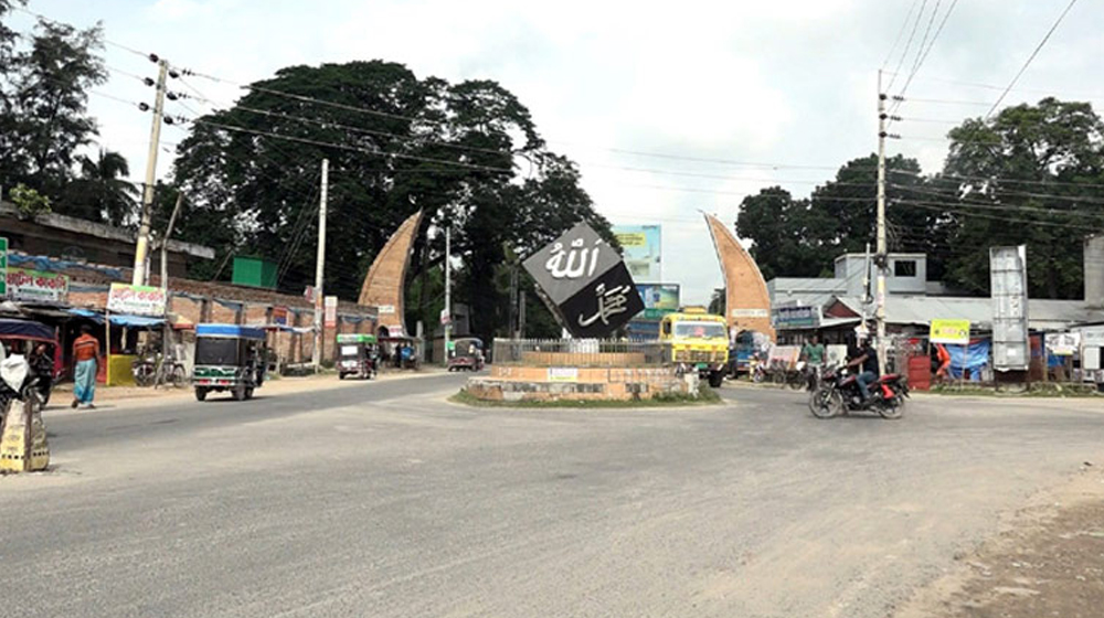 মেহেরপুর-কুষ্টিয়ায় বাস চলাচল বন্ধ, দুর্ভোগ