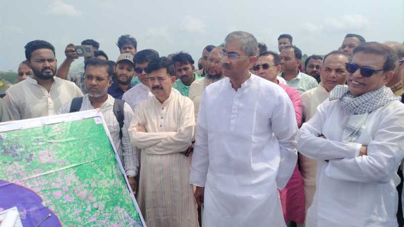 মেঘনার তীর রক্ষা বাঁধ পরিদর্শনে মন্ত্রী ও হুইপ: দ্রুত কাজ শেষের নির্দেশ
